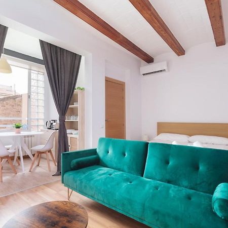 Spacious Doubleroom Apartment At Sants Barcelona Exteriör bild
