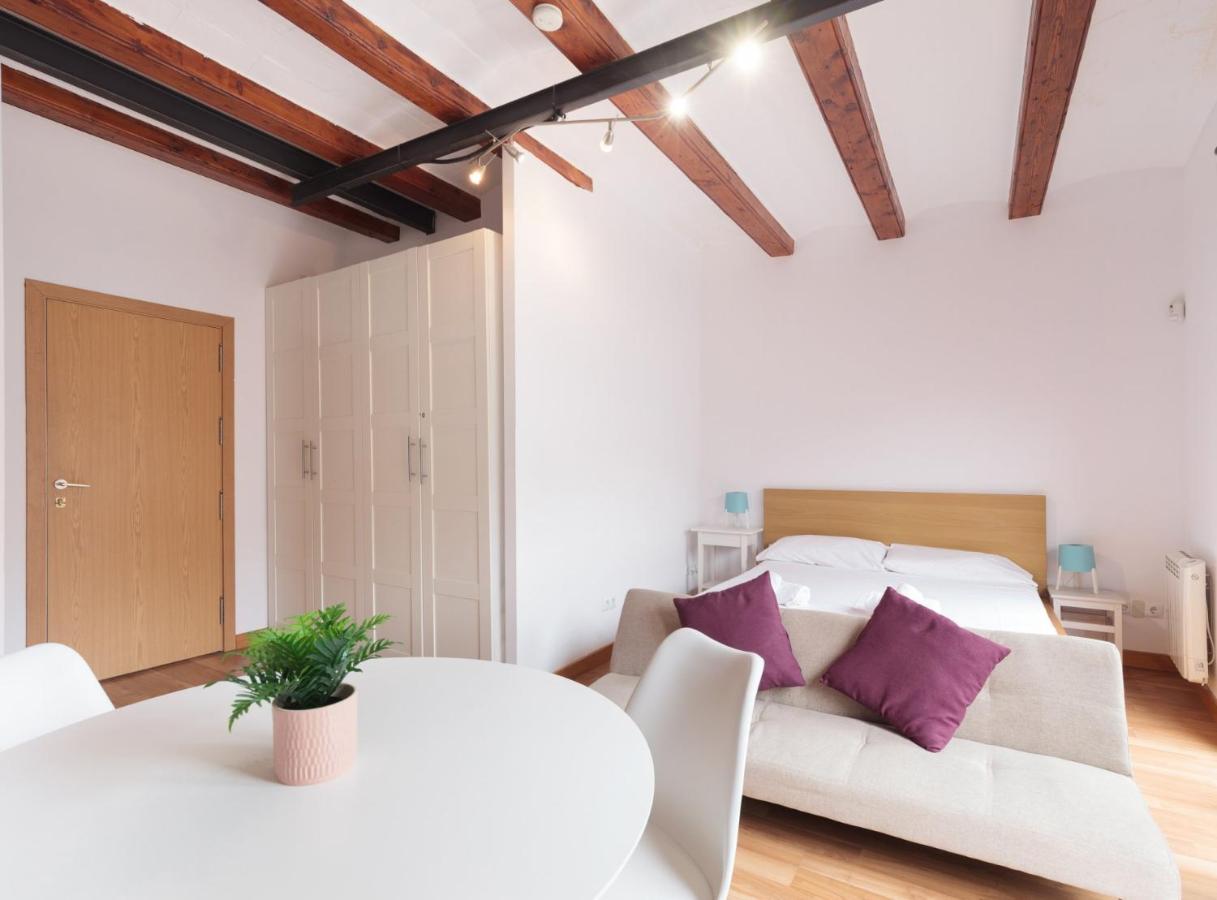 Spacious Doubleroom Apartment At Sants Barcelona Exteriör bild