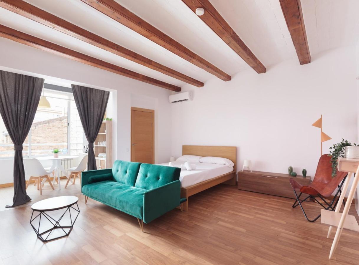 Spacious Doubleroom Apartment At Sants Barcelona Exteriör bild