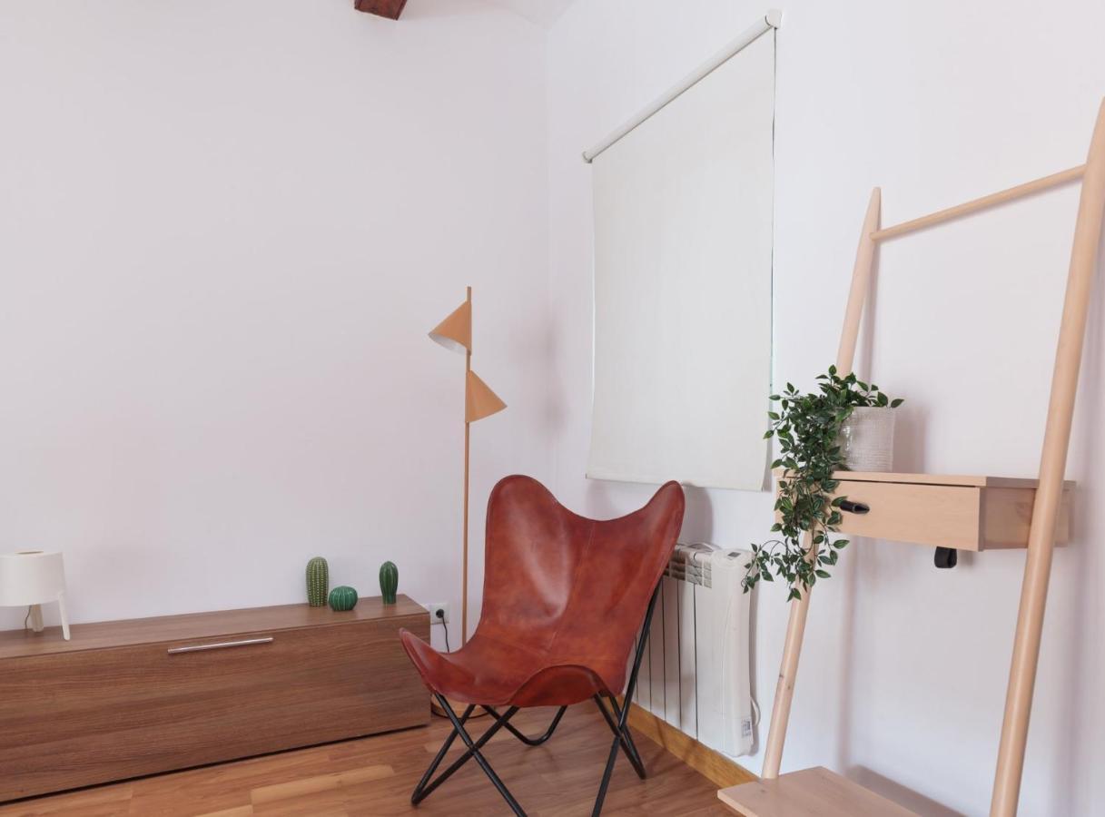 Spacious Doubleroom Apartment At Sants Barcelona Exteriör bild