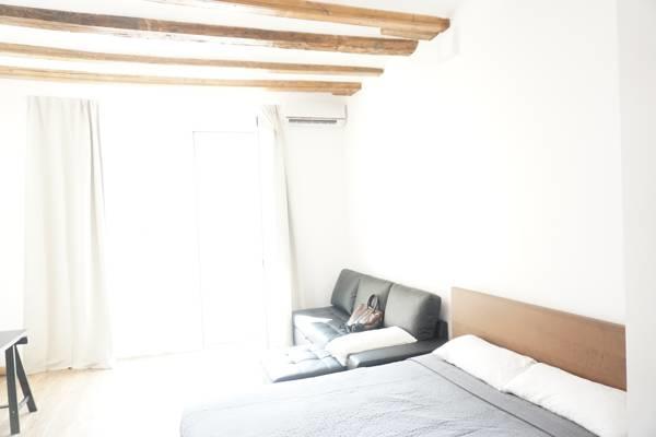 Spacious Doubleroom Apartment At Sants Barcelona Exteriör bild